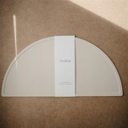 Mushie - Podkładka silikonowa na stół Shifting sand