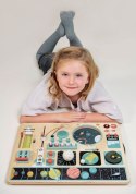 Tender Leaf Toys - Drewniana tablica manipulacyjna Stacja kosmiczna